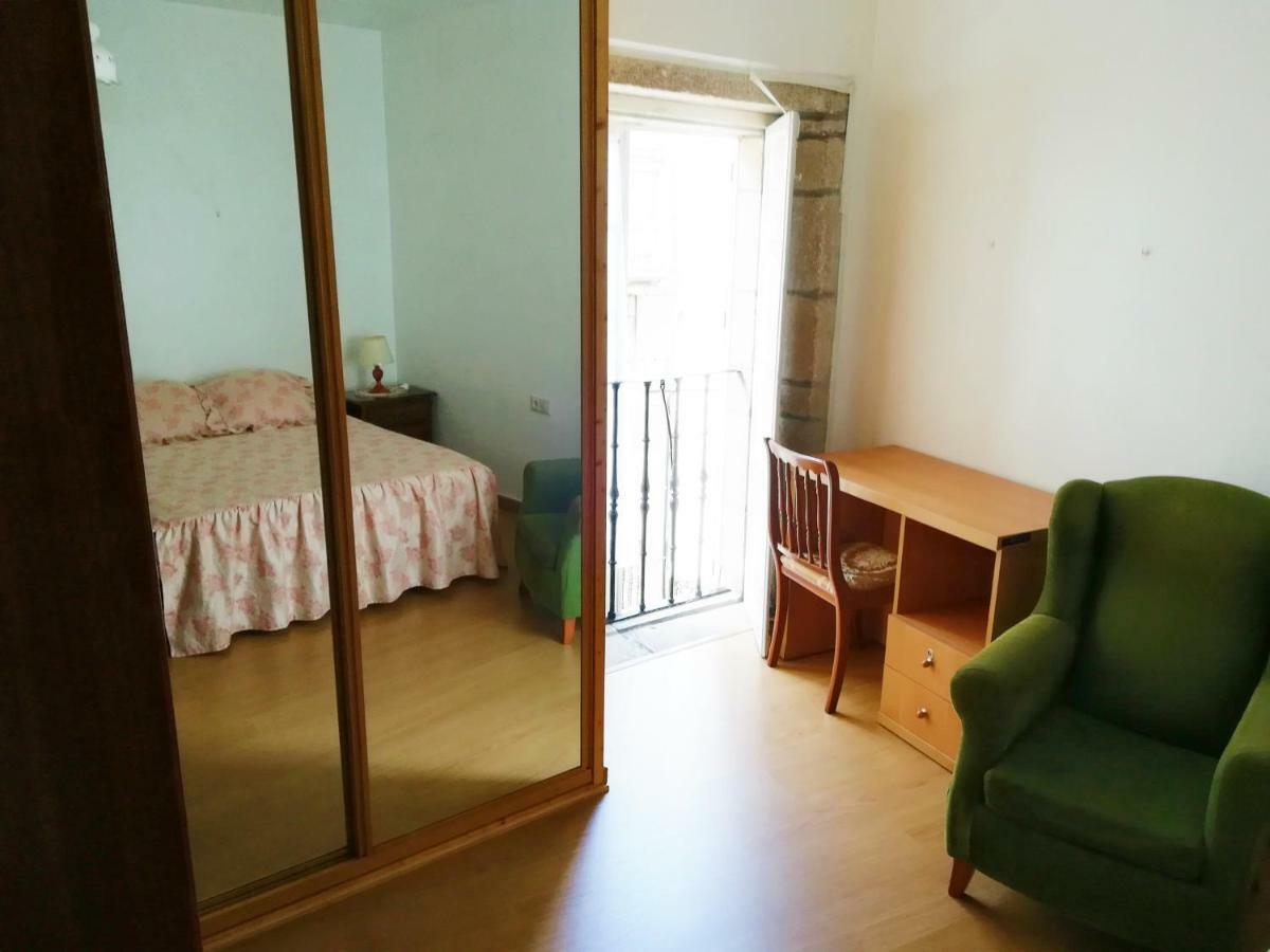 Appartement Pension Residencia Universitaria Rey à Saint-Jacques-de-Compostelle Extérieur photo